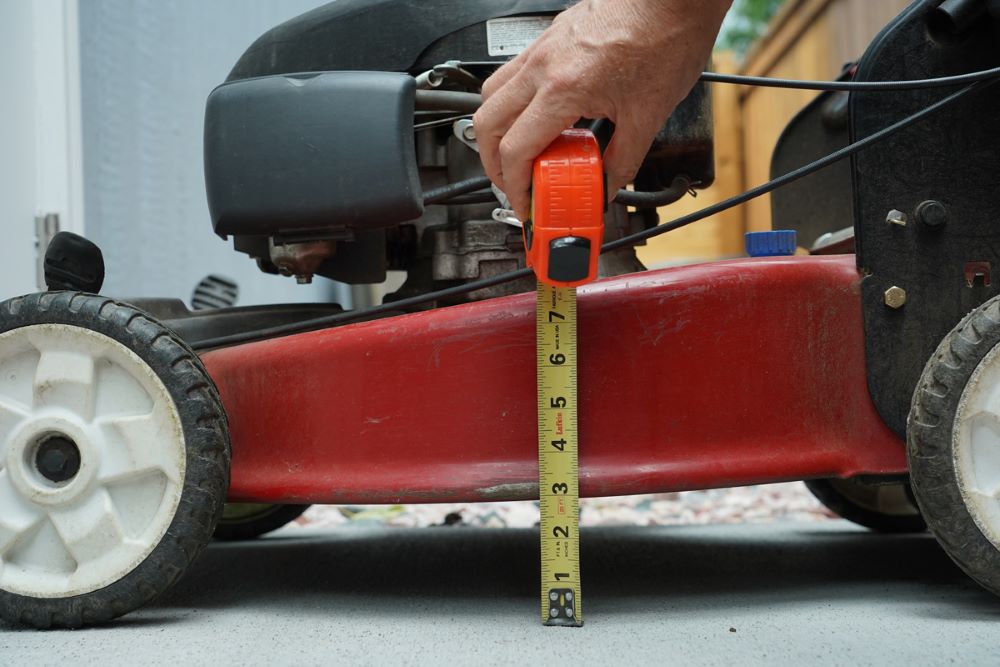 Should I Raise My Mower Height in Hot Weather?